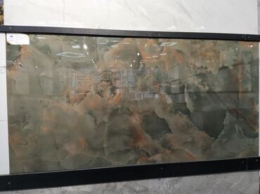 Dekorativ daşlar: Oniks effektli iri format keramika plitəsi - Material