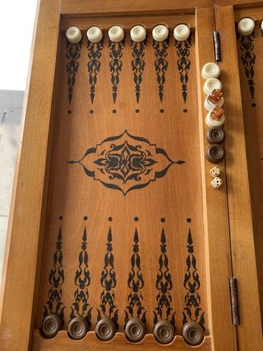 Lixiang: Taxta nərd-şahmat dəsti - Material: tam taxta korpus, iç və çöl