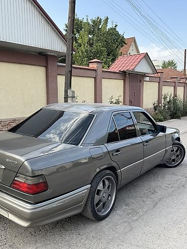 Продажа авто: Mercedes-Benz W124: 1994 г., 3.2 л, Автомат, Бензин, Седан — 5