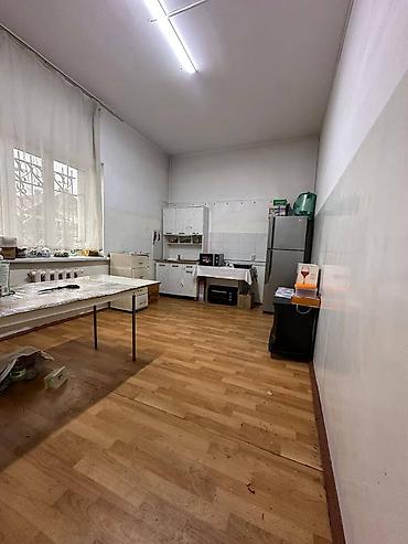 Продажа помещений свободного назначения: 📍 ул. Марата 🔘Этажи 4/4 🔘478,4м² Продается четырехэтажное — 10