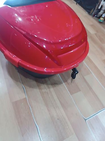 velo kaska: Moped/Motosiklet üçün arxa baqaj qutusu. Ünvan Q Qarayev metrosunun — 3