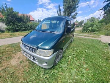 машину: Daihatsu Move: 2001 г., 1 л, Механика, Бензин, Хэтчбэк