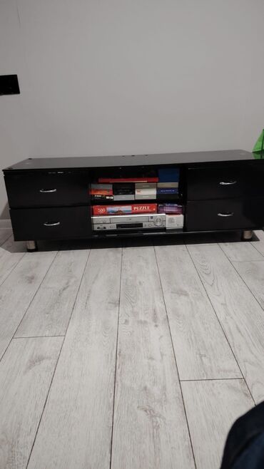 подставка для цветов: Tv stand. Televizor altlığı dəyərindən çox ucuz