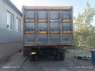 крыло вольво: Самосвал Shaanxi (Shacman) F3000, 6x4, 2014 г. 340л.с. 12ступка. шины — 2