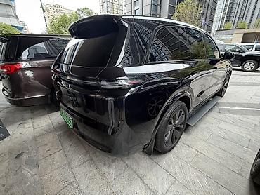 Lixiang: Lixiang L8: 2025 г., Электромобиль — 24