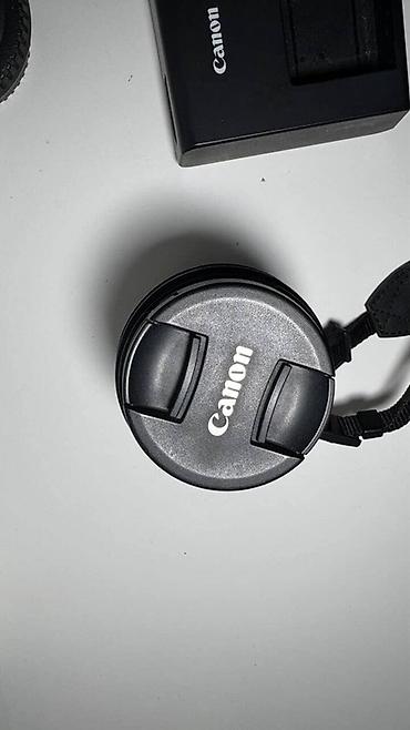 Фотоаппараты: Зеркальная камера Canon EOS 2000D с комплектом аксессуаров. Состав — 2