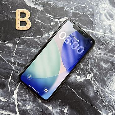 Apple iPhone: IPhone 11 Pro, Б/у, 256 ГБ, Чехол, 77 % — 2