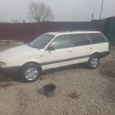 Volkswagen: Volkswagen Passat: 1989 г., 1.8 л, Механика, Бензин, Универсал