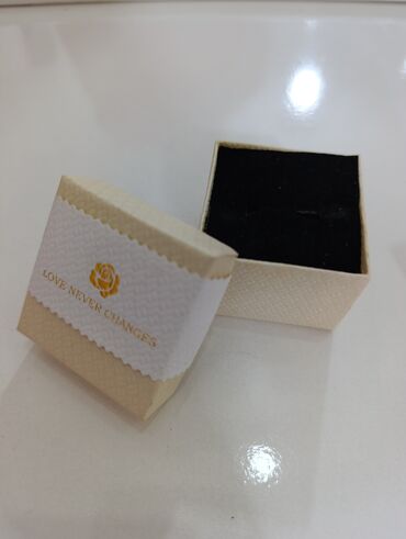 Hədiyyə bağlamaları: Hədiyyə qutusu — 5