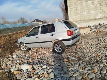 Volkswagen: Volkswagen Golf: 1992 г., 1.8 л, Механика, Бензин, Седан