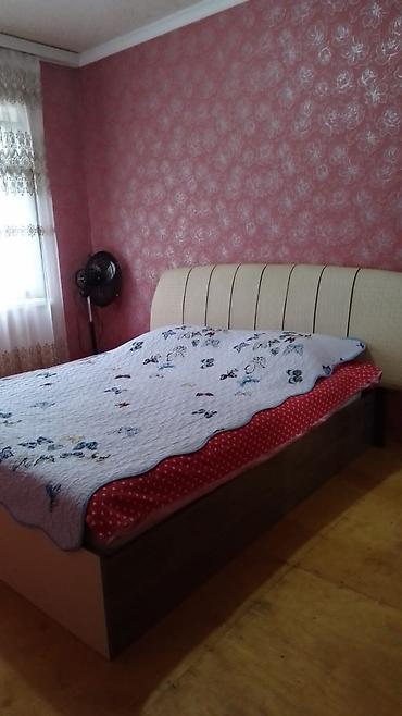 kiraye yolu ile satilan evler: Tam mebellı 3 otaqlı mənzil icarəyə təqdim olunur. Plan və otaqlar: - — 3