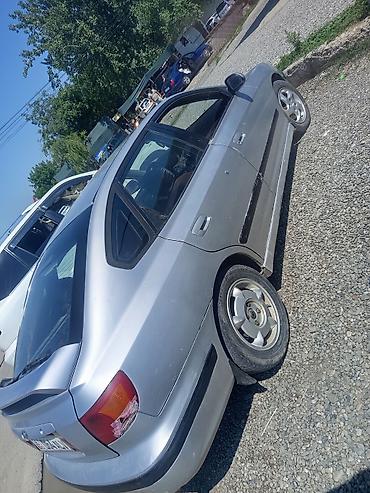 a4 b7: Hyundai Accent: 2002 г., Автомат, Седан — 2