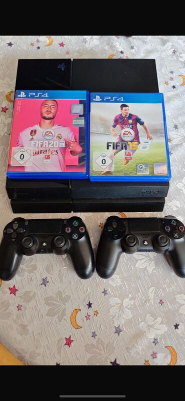как купить игру в playstation store азербайджан: 2 eded Sony PS4 500 GB 3 pultu var və 2 disk fifa15və fifa 20