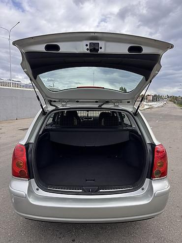 ssangyong rexton пикап: Toyota Avensis: 2004 г., 1.8 л, Механика, Бензин, Универсал — 7