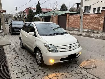 Toyota: Toyota Ist: 2003 г., 1.3 л, Автомат, Бензин, Хэтчбэк — 1