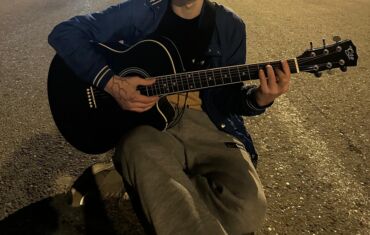 Gitaralar: Akustik gitara, 6 sim, Yeni, Ünvandan götürmə, Ödənişli çatdırılma