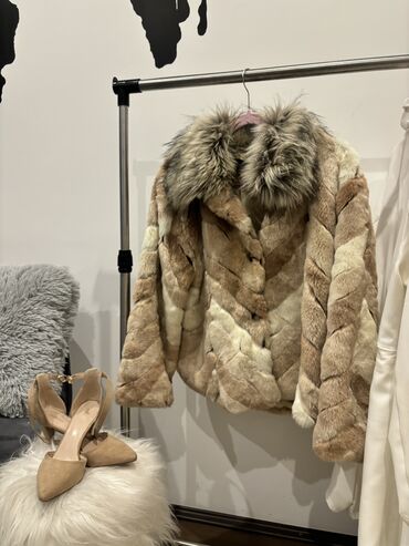 kaput đubretarac prodaja: One size, Faux fur, color - Multicolored