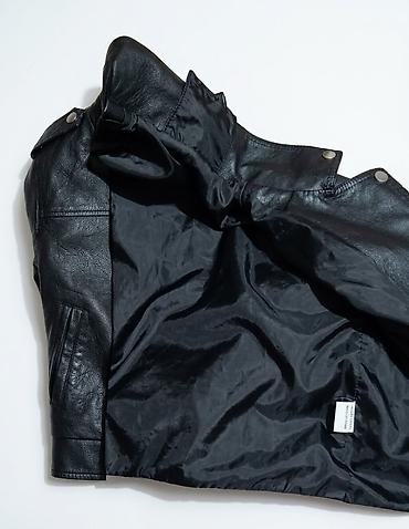 qar geyimi: Qara dəri görünümlü biker üslubunda gödəkçə - Material: dəri effektli — 4