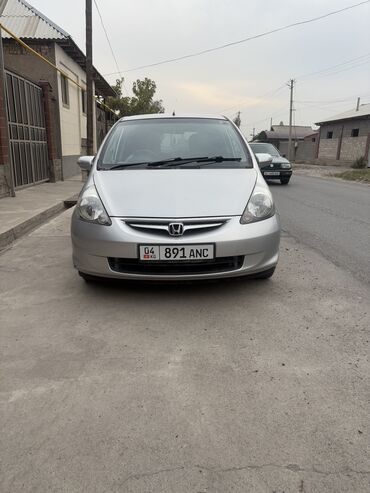 перевозной дом: Honda Fit: 2002 г., 1.3 л, Вариатор, Бензин