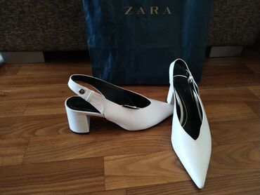 обувь zara: Туфли 38, цвет - Белый