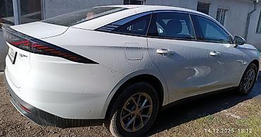 geely galaxy m9: Geely : 2025 г., 1.5 л, Автомат, Гибрид, Седан — 3