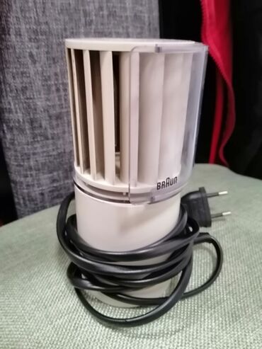 15 oglasa | lalafo.rs: Stoni mini ventilator BRAUN nemački sa usmerivačem hlađenja - odličan