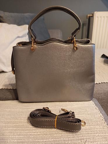 polovne mona torbe: Michael Kors torba – elegantna siva (metalizirana) tote/šoulder torba — 5