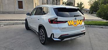 e 303: BMW iX1: 2025 г., Автомат, Электромобиль, Кроссовер — 4