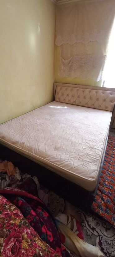 диван три в одном: Двуспальная Кровать, Б/у