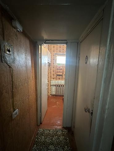 Продажа квартир: 3 комнаты, 70 м², 107 серия, 3 этаж, Старый ремонт at lalafo.kg — 12 Продажа квартир: 3 комнаты, 70 м², 107 серия, 3 этаж, Старый ремонт — 12