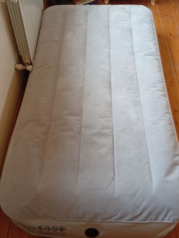 stollar ve stullar: Hava ilə doldurulmuş matras, Bir nəfərlik