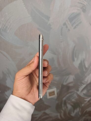 Apple iPhone: IPhone 11 Pro, Gümüşü, Face ID — 13