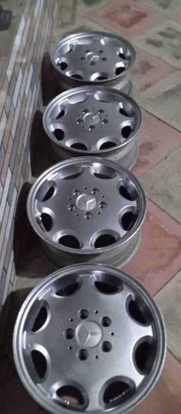 Disklər: İşlənmiş Disk Mercedes-Benz R 15, 5 Boltlu — 2