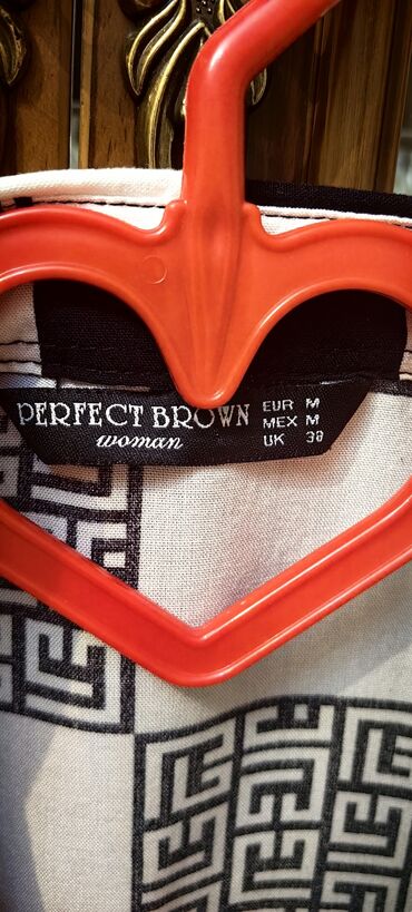 Köynək və bluzalar: Brend: Perfect Brown (Woman) Bədən ölçüsü: EUR M / MEX M / UK 38 — 2