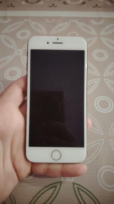 Apple iPhone: IPhone 7, 128 GB
