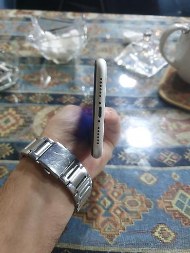 Apple iPhone: IPhone 11, 128 GB, White Titanium, Face ID — 6