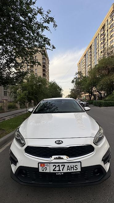 kia ceed: Kia Cerato: 2018 г., Автомат, Бензин, Седан — 4