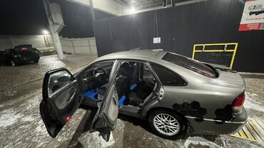 Mazda: Mazda 626: 1992 г., 2 л, Механика, Седан — 10