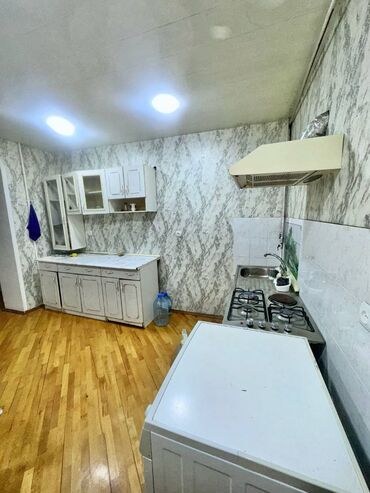 Uzunmüddətli kirayə mənzillər: Həzi aslanov metrosunun yanında,9 mərtəbənin,8-ci mərtəbəsində,2 — 6