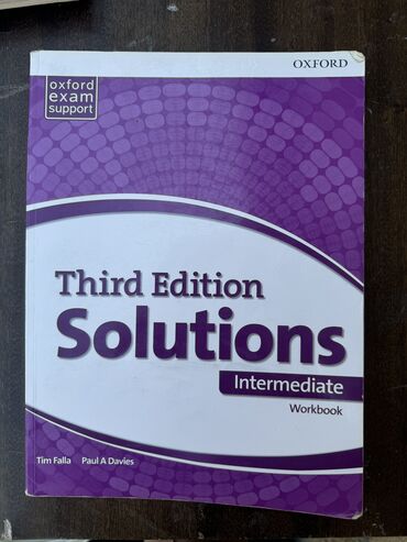 продаю одежда: Продаются книги и тетради Solutions, English plus по 250с