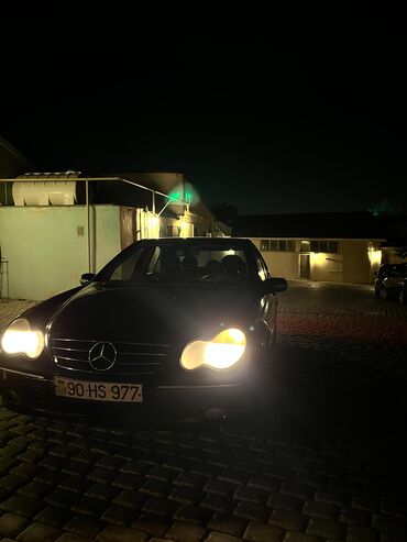 Mercedes-Benz: Mercedes-Benz C-Class: 1.8 l | Sedan