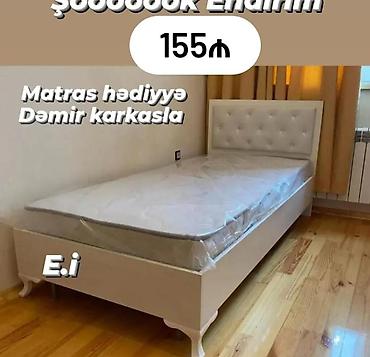 Tək nəfərlik ağ çarpayı – klassik dizaynlı başlıq və dekorativ