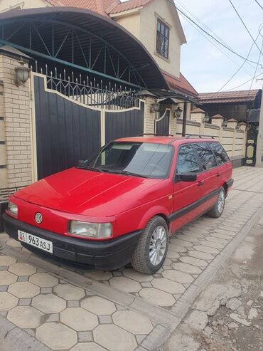 машына мерседес: Volkswagen Passat: 1990 г., 1.8 л, Механика, Бензин, Универсал