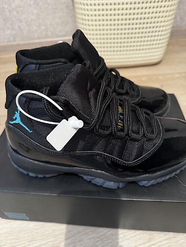 Мужская обувь: Кроссовки баскетбольные Air Jordan 11 (цвет: чёрный/голубой) - — 1