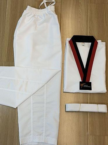 коленный: Кимоно для тхэквондо (добок) World Taekwondo Особенности: - — 3