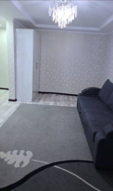 снять квартиру частный дом: 1 бөлмө, 32 кв. м, Хрущевка, 2 кабат, Евроремонт