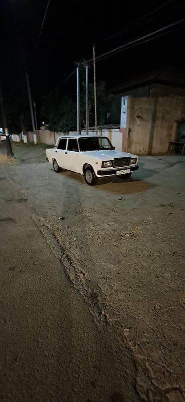 hunday disk teker: Model: Lada Riva/VAZ 2107 sedan Rəng: Ağ Kuzov: 4 qapılı, klassik — 3