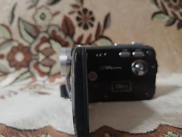 sony lens: Məhsul: Rəqəmsal videokamera (HD) Xüsusiyyətlər: - 20.0 MP foto — 3