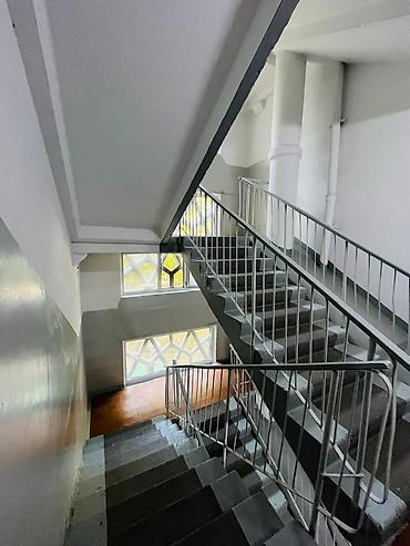 Квартиры: 3 комнаты, 69 м², Аламедин-1 мкр 106 серия, 3 этаж, Старый ремонт — 10