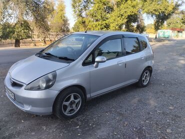 Honda: Honda Fit: 2001 г., 1.3 л, Вариатор, Бензин